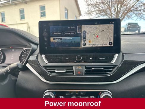 Used 2024 Nissan Altima 2.0 SR image 11