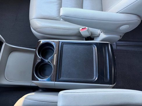 Used 2015 Toyota Sienna XLE Premium image 28