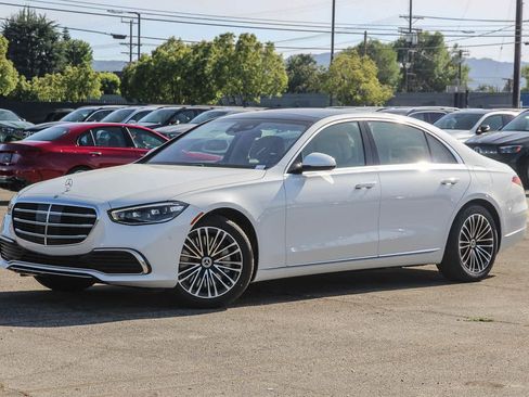 New 2026 Mercedes-Benz S 580e 4MATIC Sedan image 1