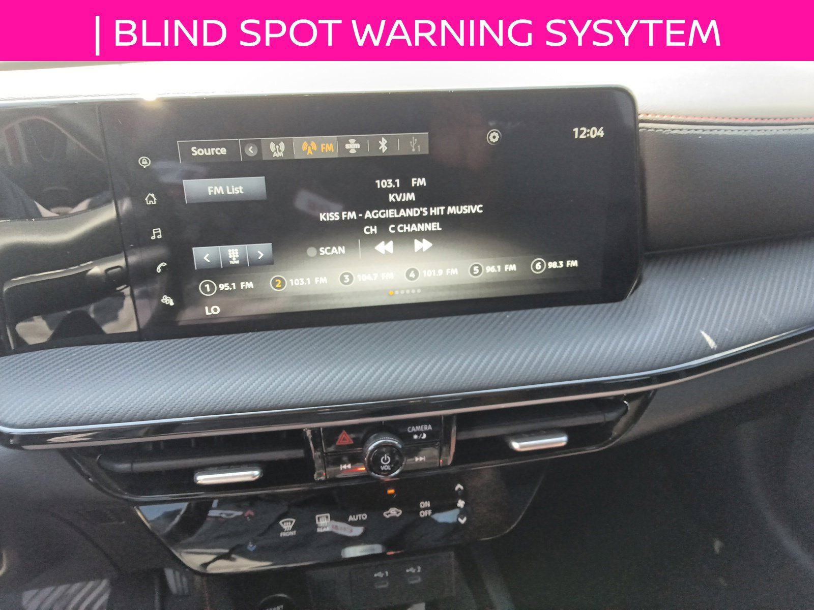Used 2025 Nissan Kicks SR FWD image 14
