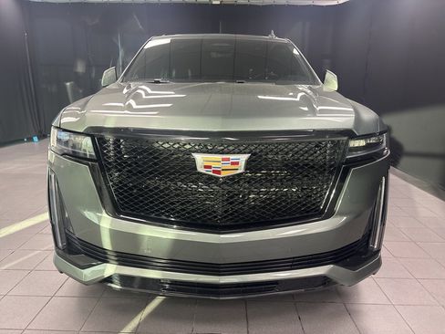 Used 2024 Cadillac Escalade Sport Platinum image 10