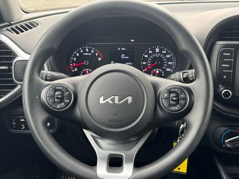 Used 2022 Kia Soul LX w/ Technology Package image 22