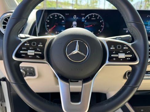 Certified 2023 Mercedes-Benz GLB 250 image 27