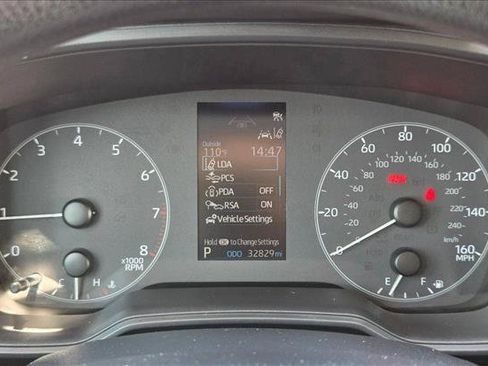 Used 2024 Toyota Corolla LE FWD image 11