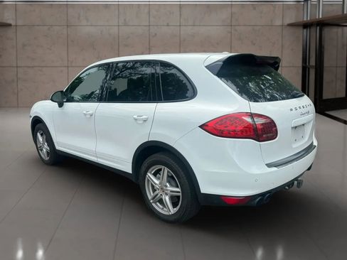 Used 2013 Porsche Cayenne S AWD/4WD image 4