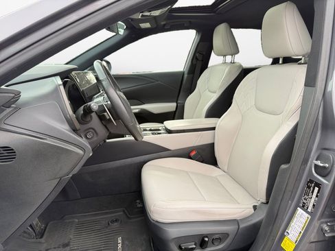 Used 2023 Lexus RX 350h w/ Cold Area Package image 11