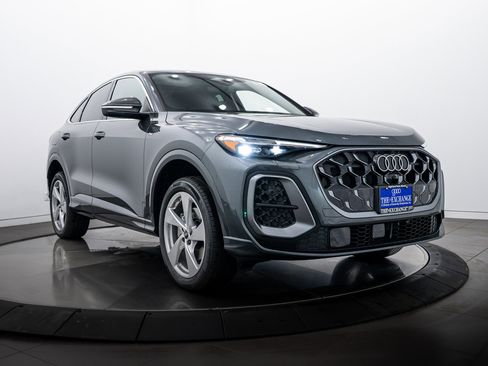 New 2025 Audi Q5 Premium Plus image 2