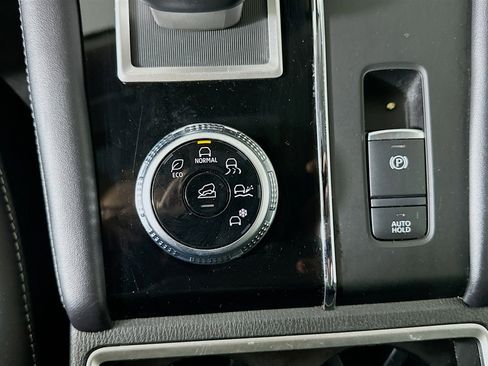 Used 2024 Mitsubishi Outlander SE image 26