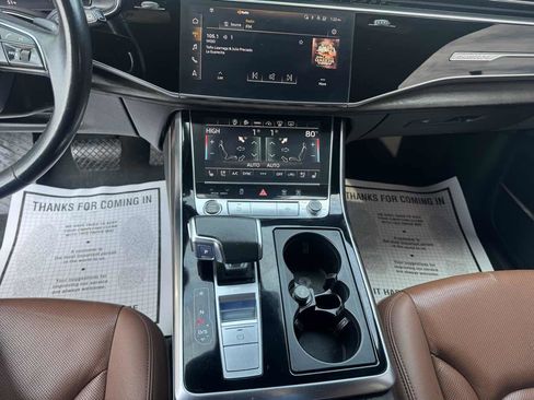 Used 2021 Audi Q8 Prestige w/ Prestige Package image 20