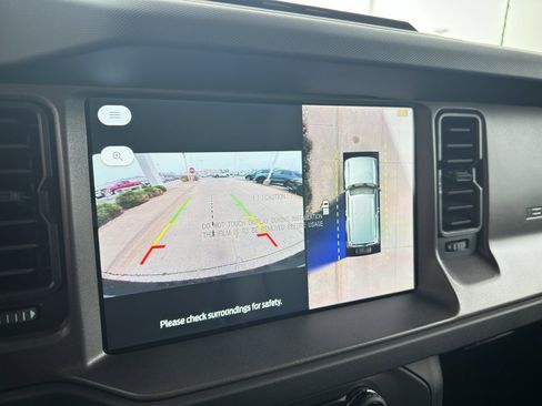 New 2026 Ford Bronco Badlands image 19