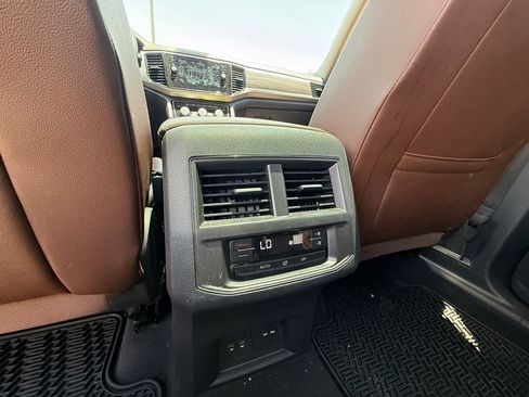 Used 2023 Volkswagen Atlas SE FWD image 18
