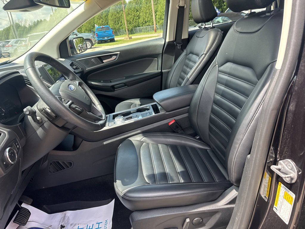 Used 2024 Ford Edge SEL w/ Convenience Package AWD/4WD image 7