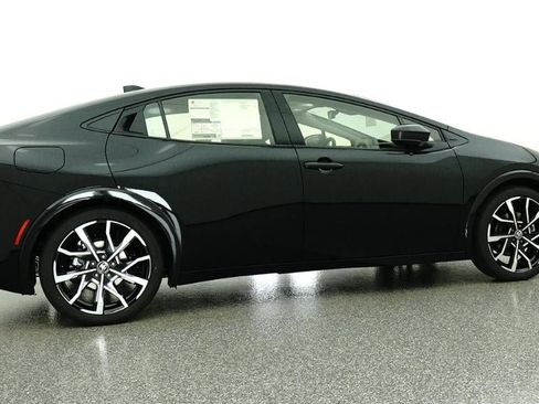 New 2026 Toyota Prius Plug-In Hybrid FWD image 26