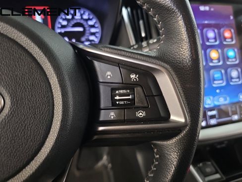 Used 2022 Subaru Outback Premium image 16