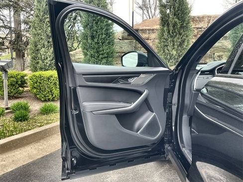 New 2026 Jaguar F-PACE R-Dynamic S image 17