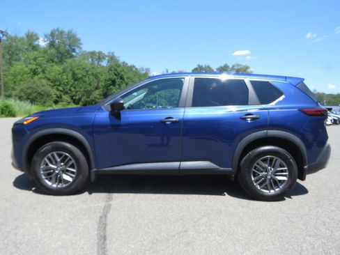Used 2023 Nissan Rogue S AWD/4WD image 8