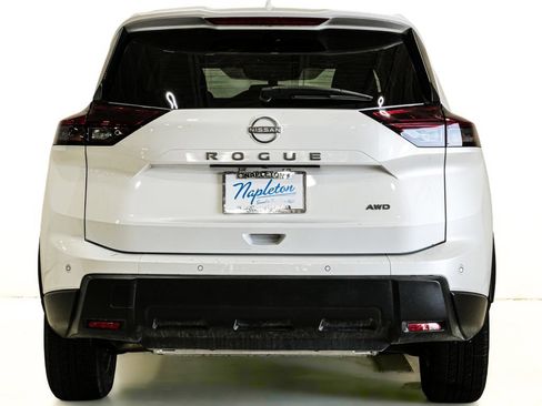 Used 2025 Nissan Rogue SV AWD/4WD image 7