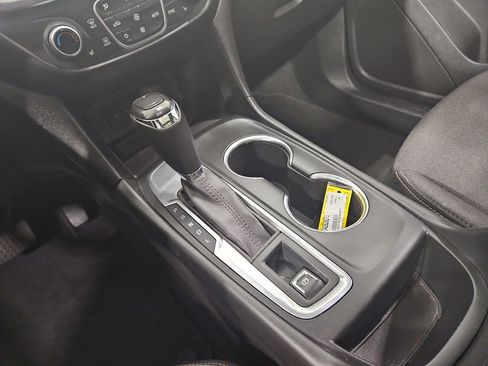 Used 2019 Chevrolet Equinox LT FWD image 25
