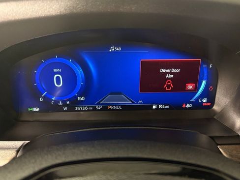 Used 2022 Ford Explorer Platinum w/ Premium Technology Package image 26