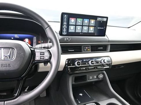 Certified 2026 Honda Pilot EX-L image 10