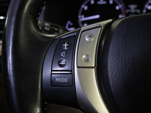 Used 2014 Lexus ES 350 w/ Luxury Package image 29