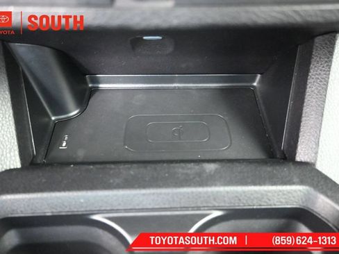 Used 2023 Toyota Tacoma TRD Sport AWD/4WD image 18