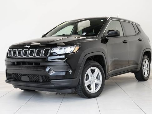 Used 2023 Jeep Compass Sport image 1