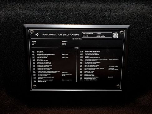 Used 2024 Ferrari SF90 Spider image 40