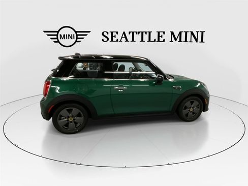 Certified 2024 MINI Cooper SE image 12