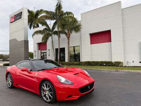 Used 2010 Ferrari California image 20