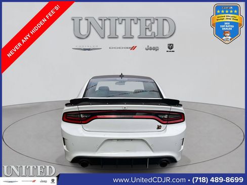 Certified 2022 Dodge Charger Scat Pack w/ Dynamics Package RWD image 4