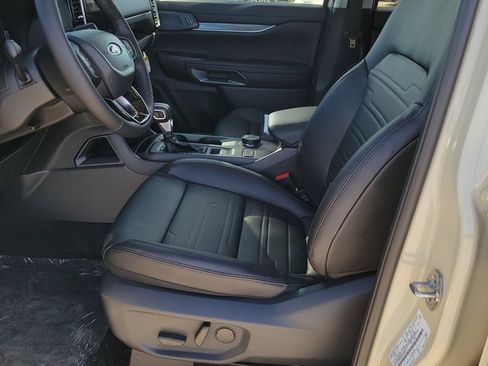 New 2025 Ford Ranger Lariat w/ FX4 Off-Road Package image 6