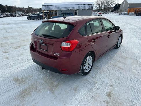 Used 2014 Subaru Impreza 2.0i Premium w/ All-Weather Package w/CVT image 4