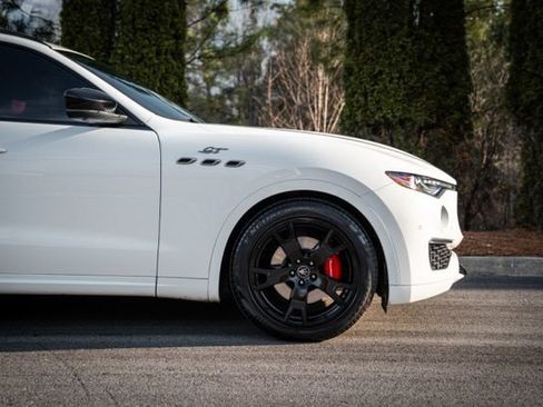 Used 2022 Maserati Levante GT image 13