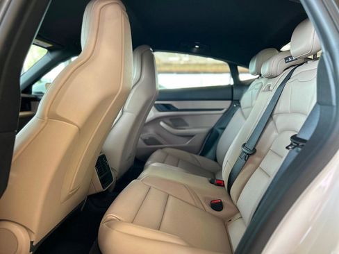 Used 2024 Porsche Taycan image 21