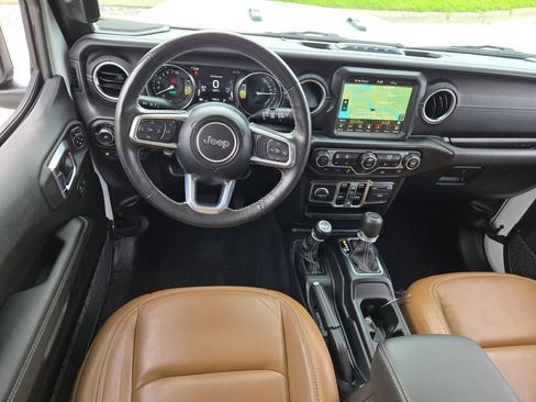Used 2023 Jeep Wrangler Unlimited Sahara w/ Cold Weather Group AWD/4WD image 19