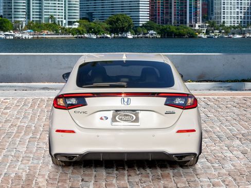 Certified 2023 Honda Civic Sport Touring image 6