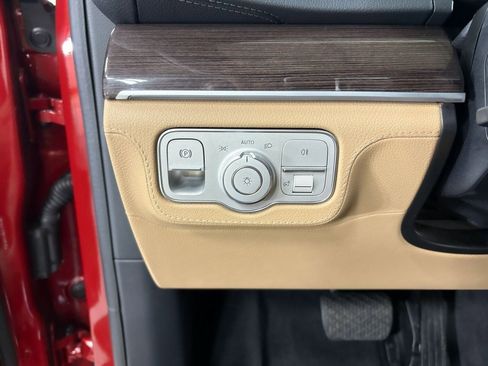 Certified 2024 Mercedes-Benz GLE 450 4MATIC image 10