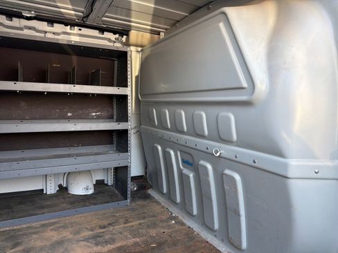 Used 2021 Chevrolet Express 2500 w/ Driver Convenience Package RWD image 5