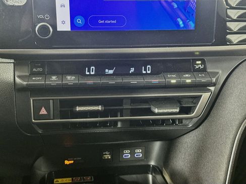 Used 2025 Toyota Camry LE FWD image 24
