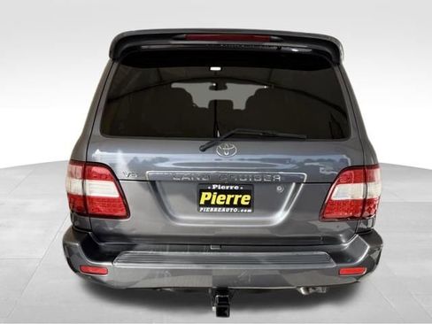 Used 2007 Toyota Land Cruiser w/ Convenience Pkg image 3