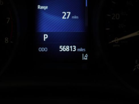Used 2018 Toyota C-HR XLE FWD image 17