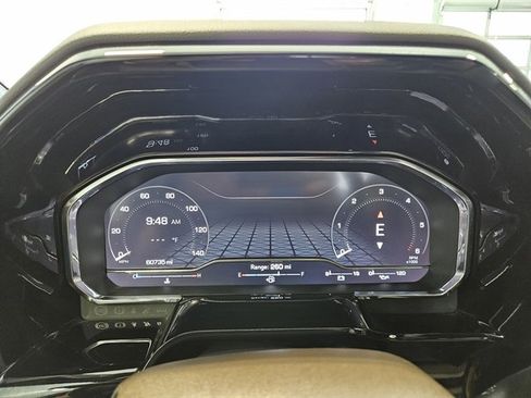 Used 2024 GMC Sierra 1500 SLT image 25