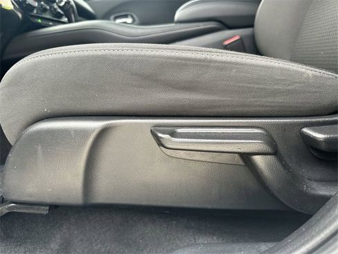 Used 2021 Honda HR-V Sport image 14