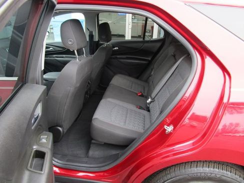 Used 2023 Chevrolet Equinox LT AWD/4WD image 22