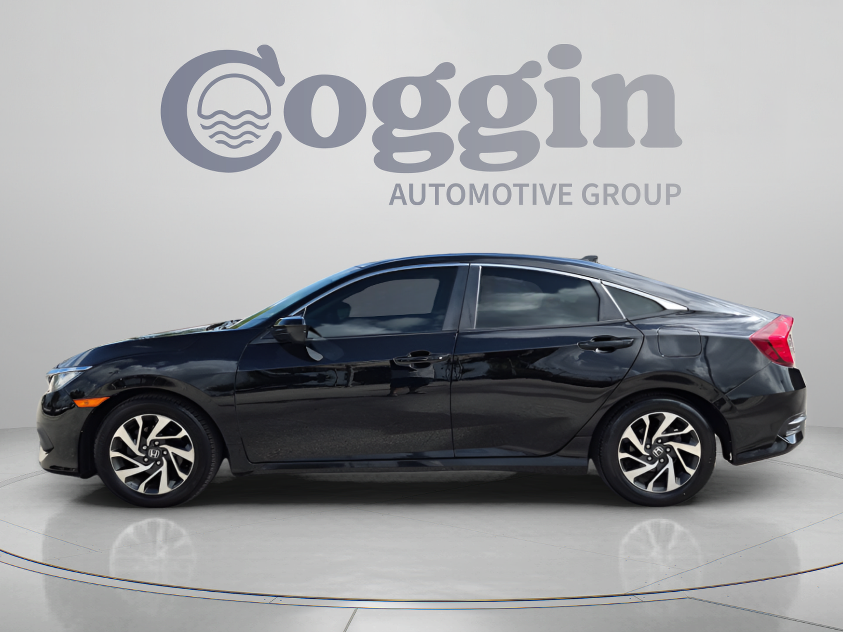 Used 2017 Honda Civic EX image 3