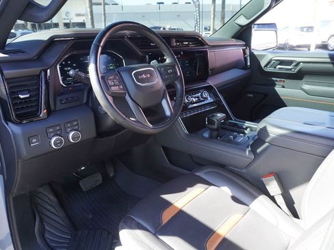 Certified 2025 GMC Sierra 1500 AT4 w/ AT4 Premium Package image 17