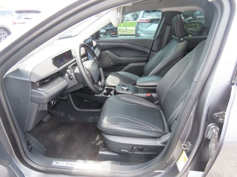 Used 2023 Ford Mustang Mach-E Premium RWD image 26