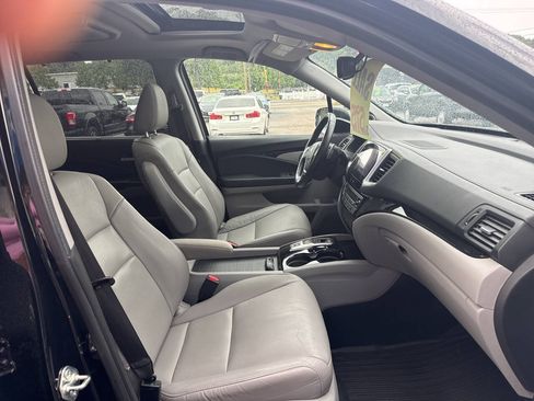 Used 2016 Honda Pilot Touring image 10