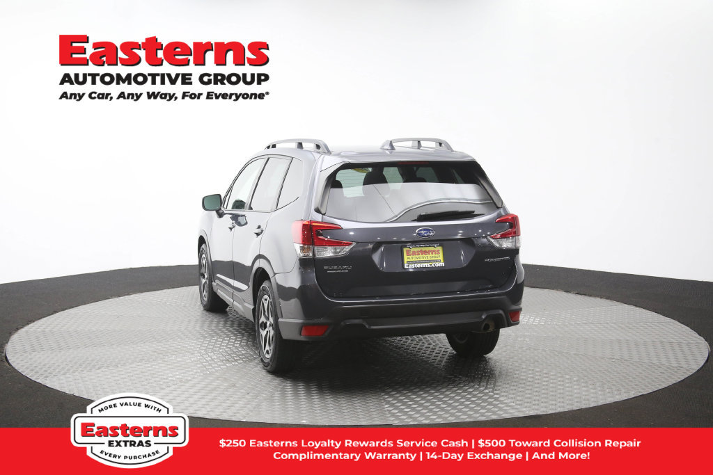 Used 2022 Subaru Forester Premium AWD/4WD image 40